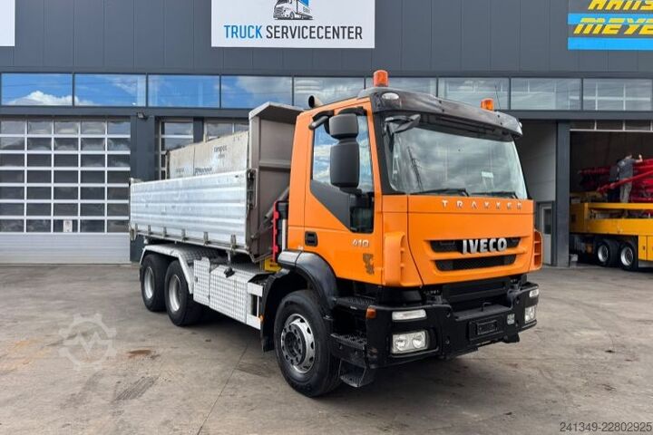 Tipper truck IVECO Trakker 410 6x4 Moser