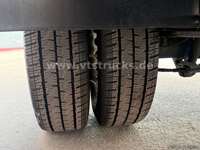 Three-way tipper van MERCEDES-BENZ Sprinter DoKa MEILLER Dreiseitenkipper