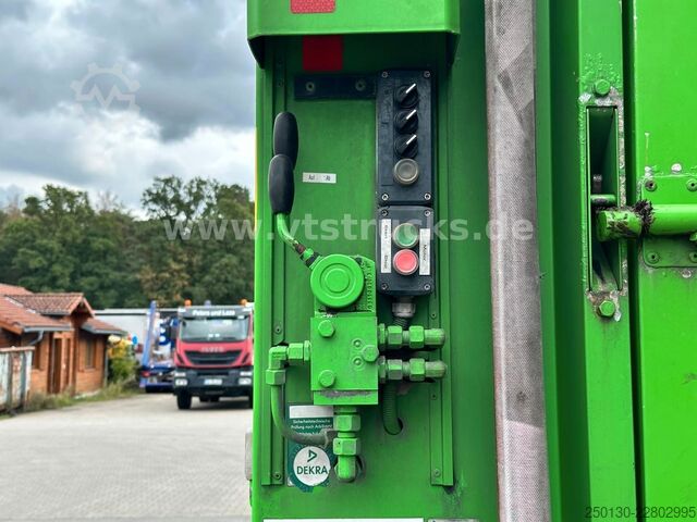 Horse transport trailer MENKE-JANZEN 3.Stock & Aggregat/Hubdach/BPW/54m²
