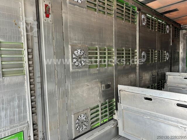 Horse transport trailer MENKE-JANZEN 3.Stock & Aggregat/Hubdach/BPW/54m²