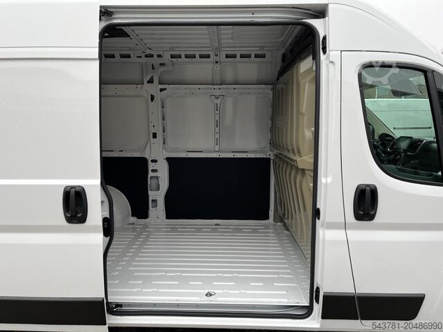 Kleinbus FIAT Ducato 35 L2H2 AHK RüKa CarPlay Allwetterreifen