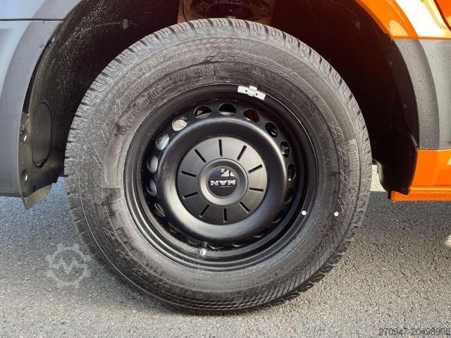 Pick-up van MAN TGE 3.160 Pritsche DOKA MR HECK AHK 3.5t ACC NAV