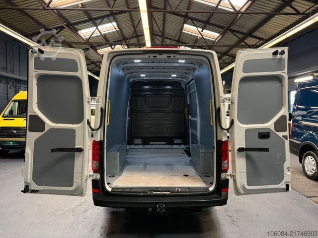 Panel van VOLKSWAGEN Crafter Kasten L2-H2 Klima AHK 3,0T Garantie
