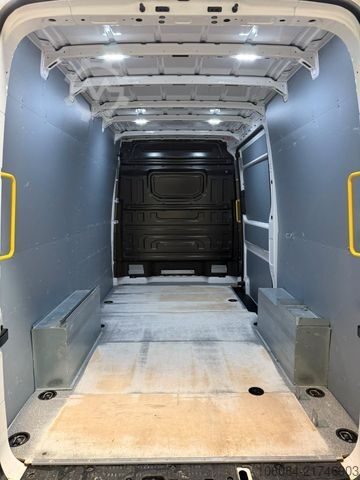 Panel van VOLKSWAGEN Crafter Kasten L2-H2 Klima AHK 3,0T Garantie