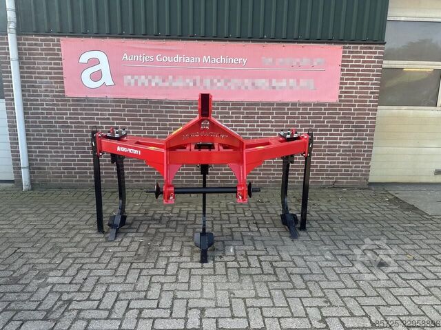 Deep cultivator AGM 3 tand
