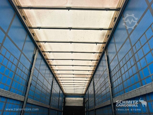 Auflieger mit Pritsche & Plane Schmitz Cargobull Semitrailer Curtainsider Standard