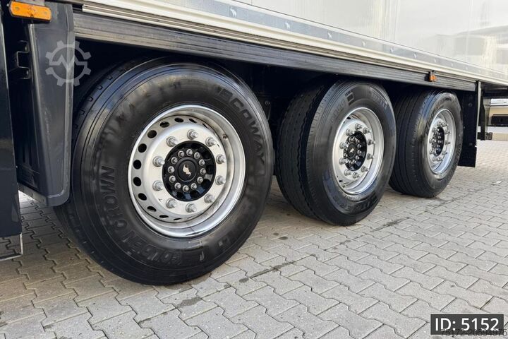 Refrigerated/frozen transport Schmitz Cargobull SKO 24 / 7cm / Vector HE19 / Palletbox / Disk b...