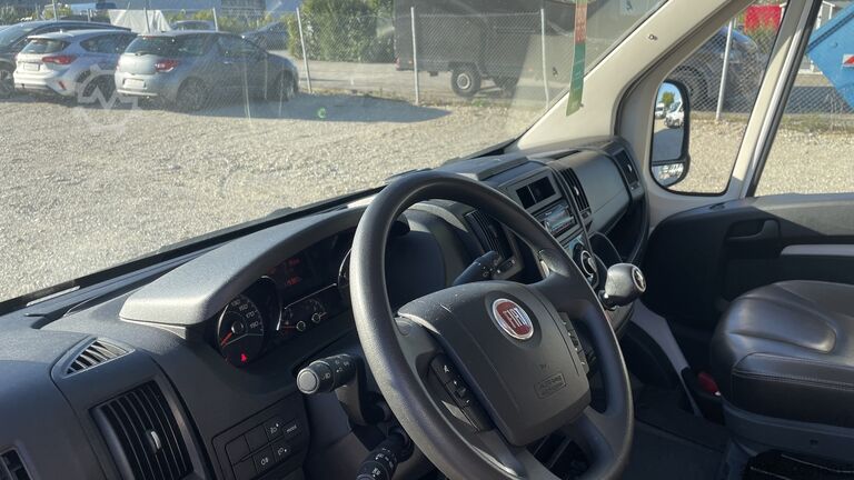 Semi-integrated motorhome Fiat Ducato Carasuite 650 MF 5 | 5 Posti Letto | Completamente Attrezzato