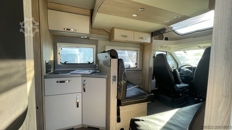 Semi-integrated motorhome Fiat Ducato Carasuite 650 MF 5 | 5 Posti Letto | Completamente Attrezzato