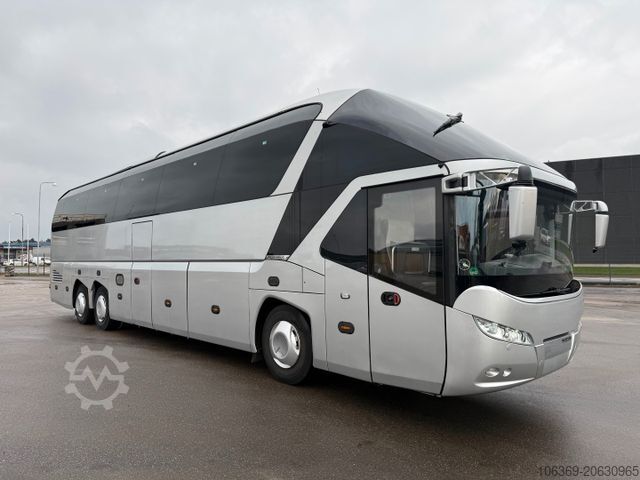Motor coach NEOPLAN Starliner N 5218 Euro 6