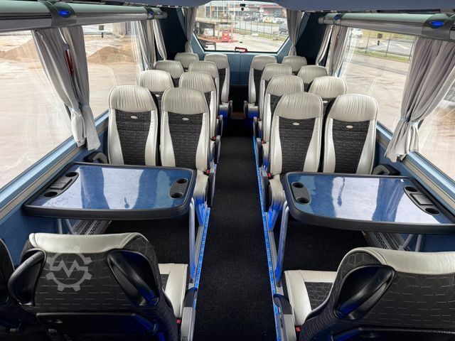 Motor coach NEOPLAN Starliner N 5218 Euro 6
