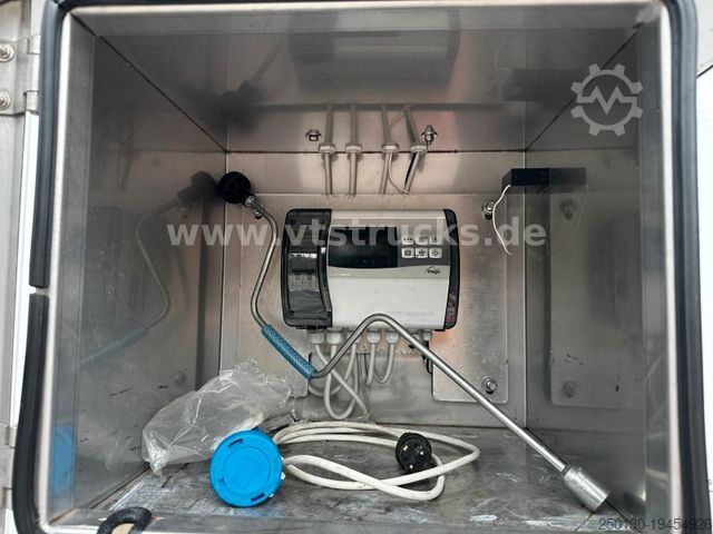 Reefer trailer Nibberich PKW-Kühlanhänger mit Rohrbahn