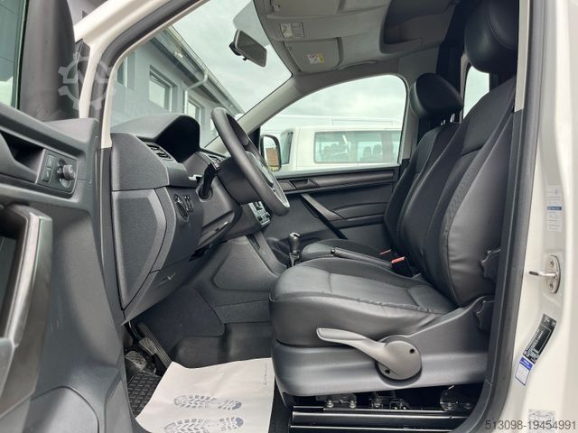 Panel van VOLKSWAGEN CADDY MAXI REGALS. TEMP. 4MOTION DACHTRÄ. KLIMA