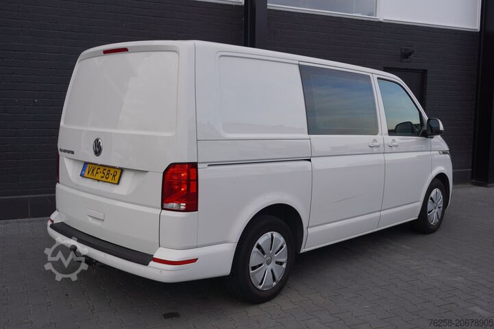 Delivery van double cab Volkswagen Transporter 2.0 TDI 150PK EURO 6 AUTOMAAT Dubbe...