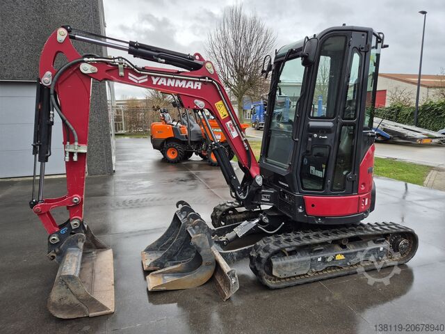Mini excavator Yanmar ViO26-6