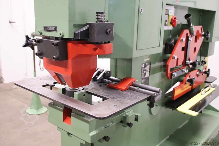 Profilstahlschere Stanze, 5-fach kombiniert Mubea HIW 1000