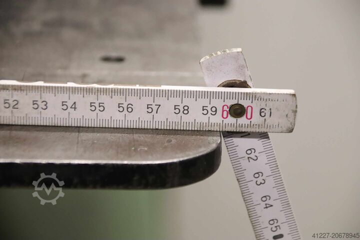 Profilstahlschere Stanze, 5-fach kombiniert Mubea HIW 1000