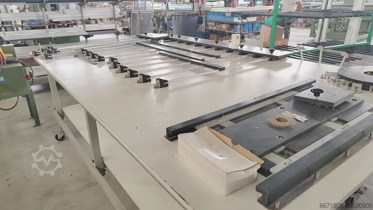 Tiefziehmaschine FUX 17-PB-00