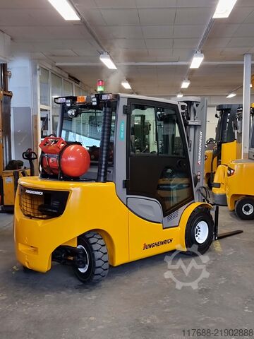 LPG front loader Jungheinrich TFG 425s - Service Neu - VW Motor - Garantie