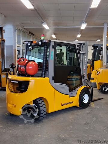 LPG front loader Jungheinrich TFG 425s - Service Neu - VW Motor - Garantie