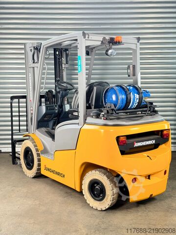 LPG front loader Jungheinrich TFG 425 - nur 3.871 Std. - Service Neu - KUBOTA