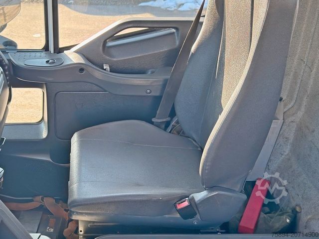 Autokran IVECO TRAKKER * HIAB 211 E - 6 HIDUO+ FUNK / 8x4 *TOP