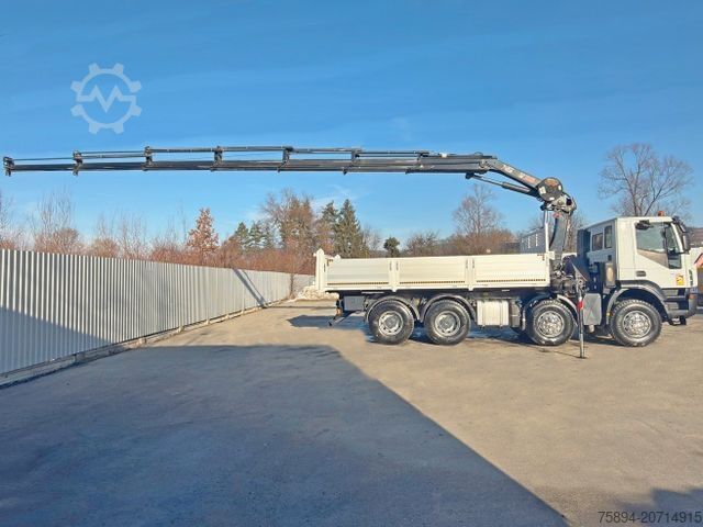 Kipper LKW IVECO TRAKKER * HIAB 211 E - 6 HIDUO+ FUNK / 8x4 *TOP