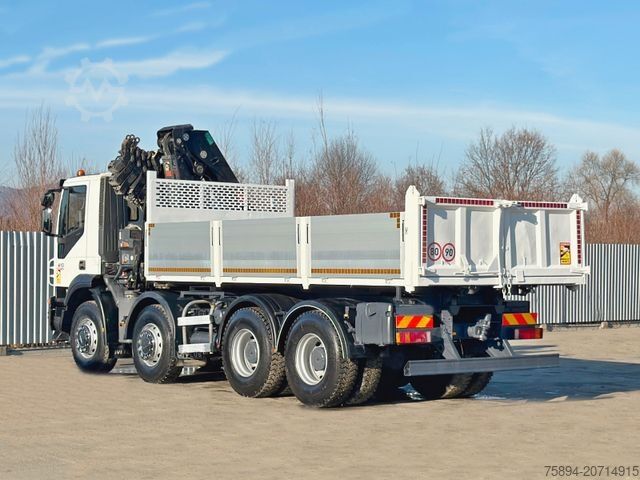 Kipper LKW IVECO TRAKKER * HIAB 211 E - 6 HIDUO+ FUNK / 8x4 *TOP