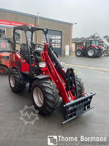 Hofschlepper Schäffer 3650