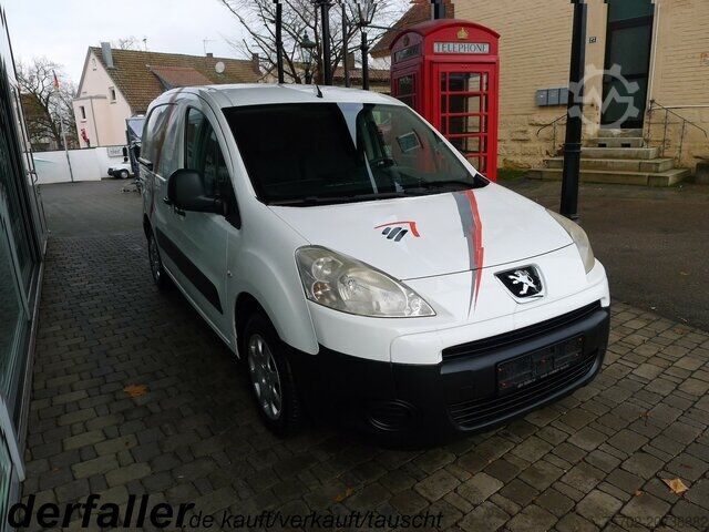 Sonderausbau-Transporter Peugeot Partner 3-Sitzer