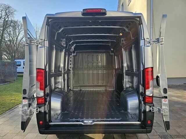 High top van Fiat Ducato 35 Automatik L2H2 180 Voll-LED V-Cockpit