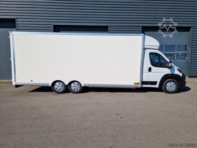 Hoher und langer Kastenwagen Fiat Ducato