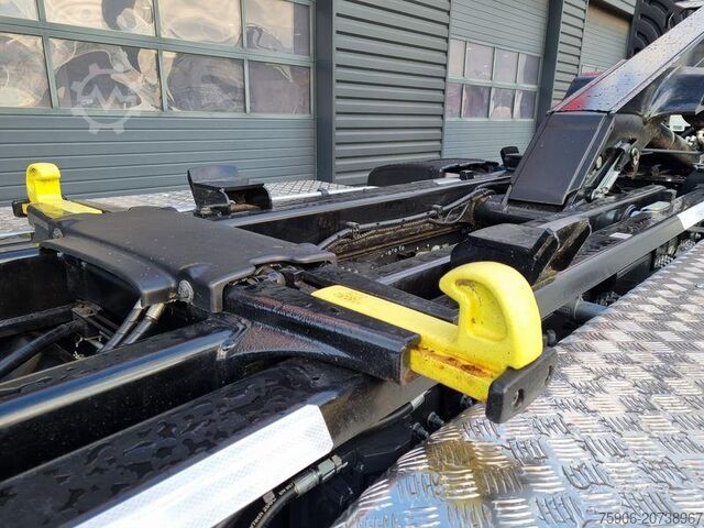 Tipper truck Renault Gamme K