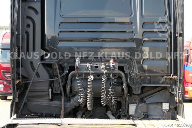 Standard tractor unit MAN TGX 18.500 Retarder 2-Tanks Motorschaden