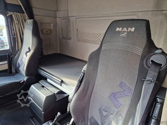 Wechselkoffer-Sattelauflieger MAN TGX