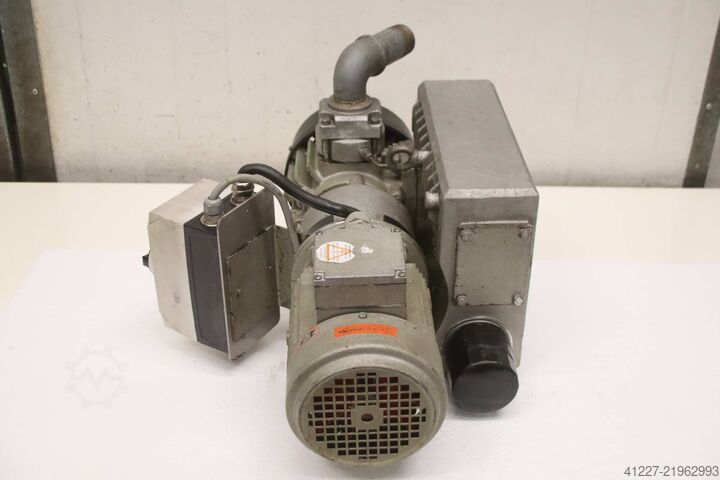 Vacuum pump 0.75 kW Busch RC 0025 E 501