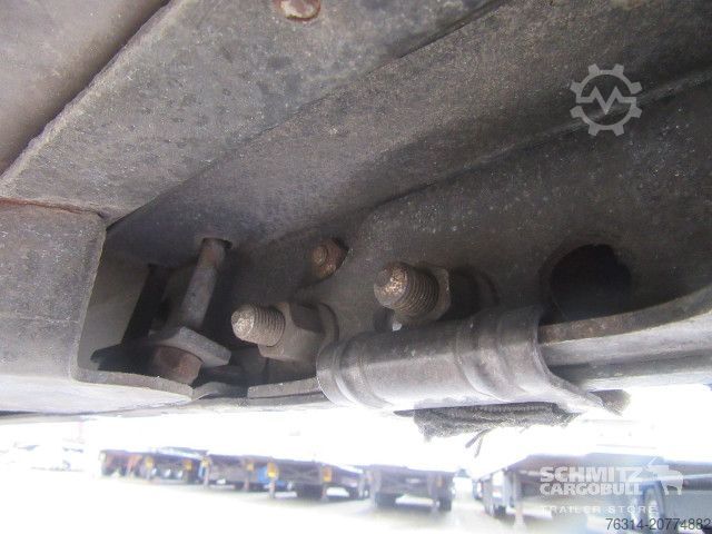 Auflieger mit Pritsche & Plane Schmitz Cargobull Curtainsider Mega Getränke