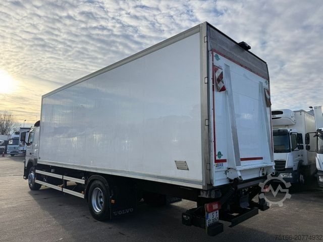 Kühlkoffer-LKW VOLVO FM 370 Kühlkoffer 7,80 m LBW 2 T*THERMOKING