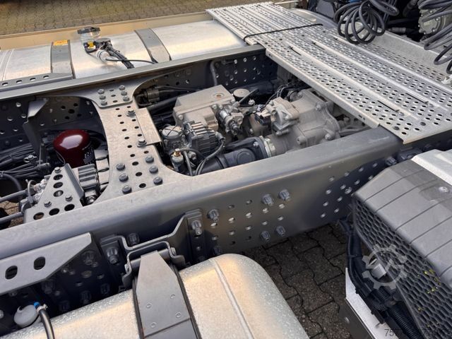 Standard SZM MERCEDES-BENZ Mercedes-Benz 1848 L Actros 5 GigaSpace