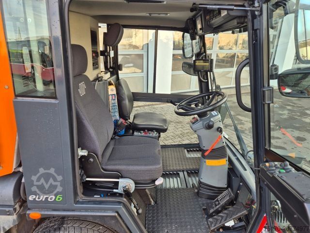 Kehrmaschine SCHMIDT Swingo Compact 200+ Winterdienst Klima