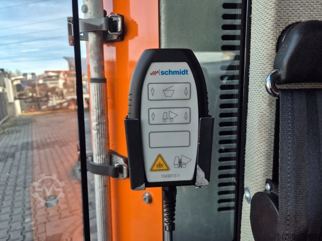 Kehrmaschine SCHMIDT Swingo Compact 200+ Winterdienst Klima