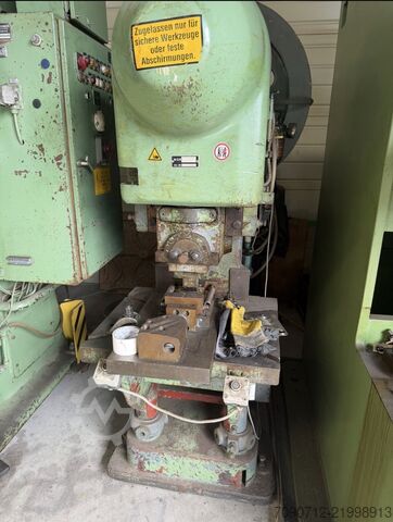 MGR eccentric press type 45R – 45 tons – year of manufacture 1980 MGR 45R