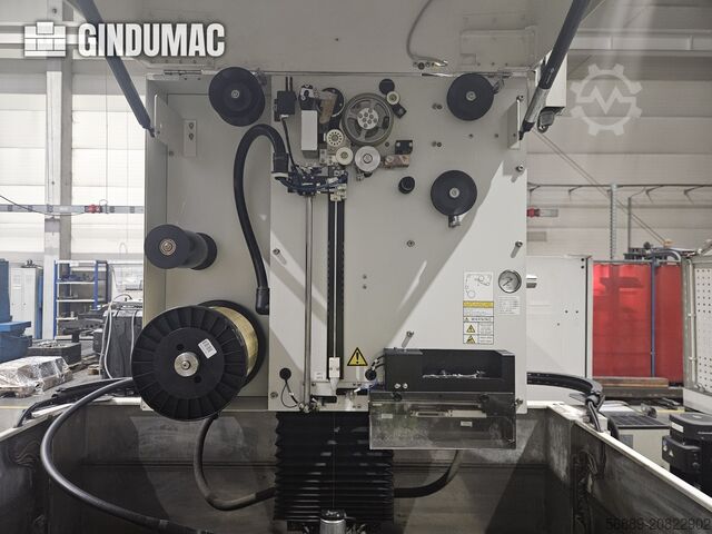 FANUC ROBOCUT alpha C800iB FANUC ROBOCUT alpha C800iB