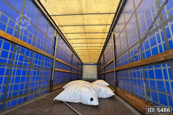 Sliding tarpaulins Schmitz Cargobull SCB*S3T / Disk brakes