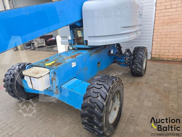 Gelenkteleskoparbeitsbühne Genie S 45