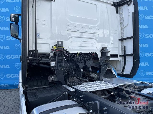Standard tractor unit Scania R 460 A4x2NA DIFF-L RETARDER SUPER! ACC VECTO 3