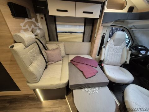 Teilintegriertes Wohnmobil Knaus L!VE WAVE 650 MEG Black Selection *TraumMobil*L-Sitzgruppe*