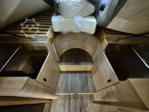 Teilintegriertes Wohnmobil Knaus L!VE WAVE 650 MEG Black Selection *TraumMobil*L-Sitzgruppe*