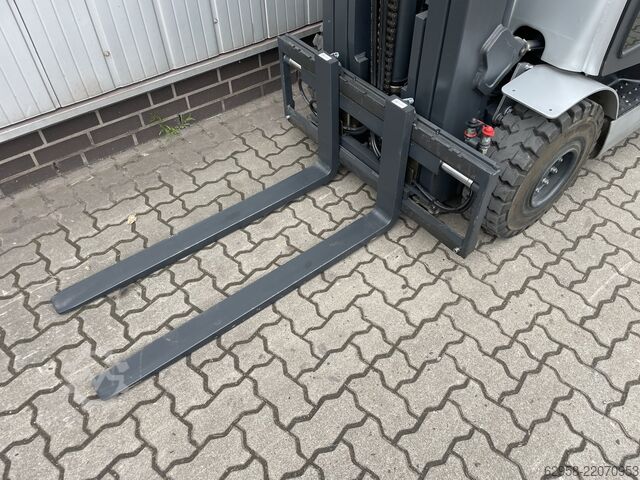 Diesel Forklift STILL RX70-25