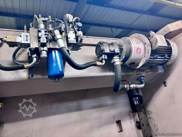 Run press Bystronic Xpert 100 x 2050 CNC